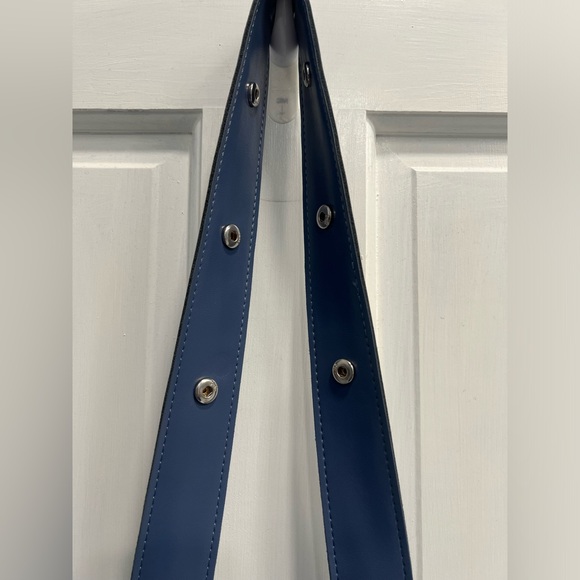 The SASH NWT Moonstone DISCONTINUED Fringed Faux Vegan Leather Crossbody Purse - Picture 9 of 10